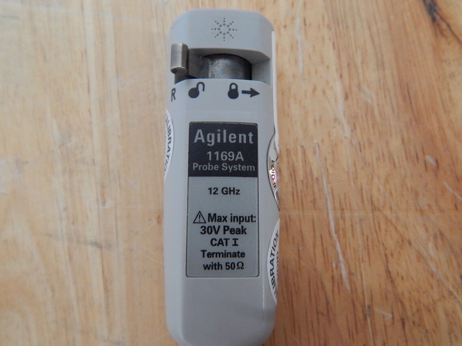 Agilent 1169A Oscilloscope 12 GHz InfiniiMax Probe, Manufacturer Cal'd Agilent 1169A Oscilloscope 12 GHz InfiniiMax Probe, Manufacturer Cal'd
